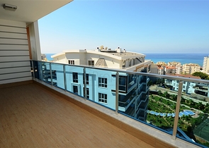 شقة دوبلكس باطلالة على البحر في توسمور - الانيا