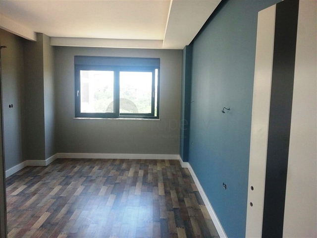 مشروع قيد الانشاء في اوبا - الانيا