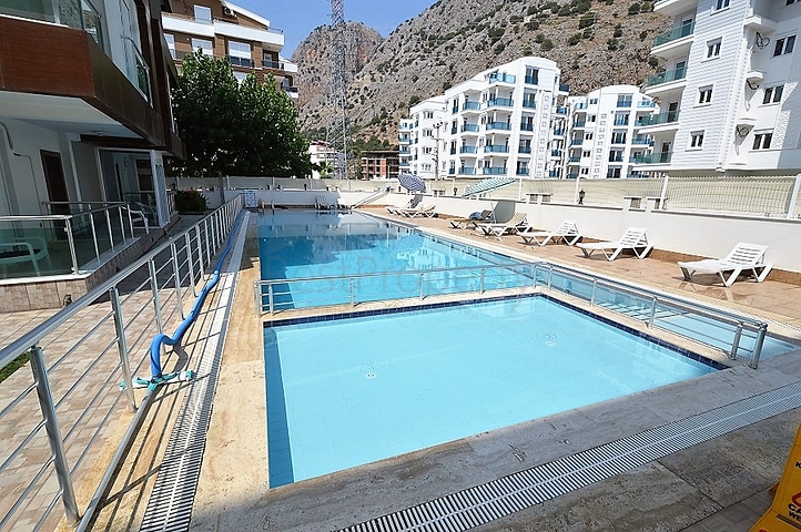 شقة مفروشة في منطقة كونيالتي - أنطاليا