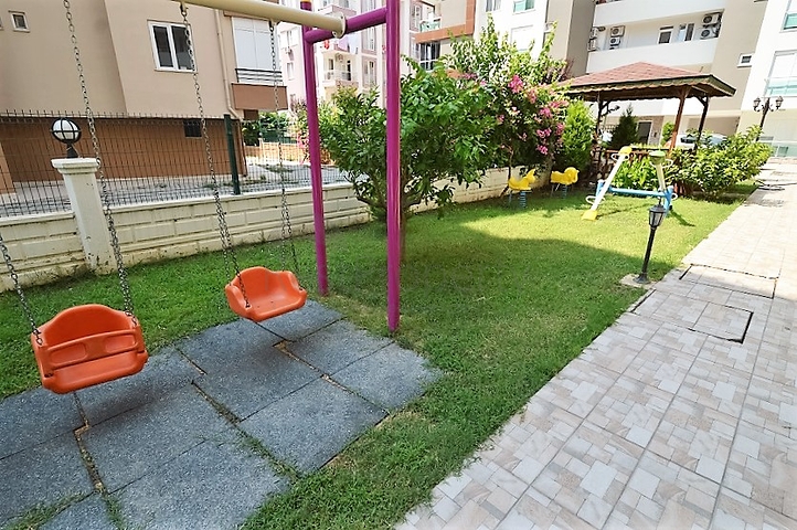 شقة مفروشة في منطقة كونيالتي - أنطاليا