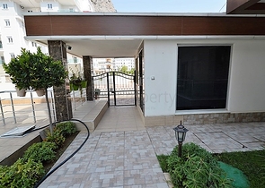 شقة مفروشة في منطقة كونيالتي - أنطاليا