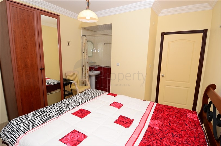 شقة واسعة ثلاثة غرف و صالة في محمودلار