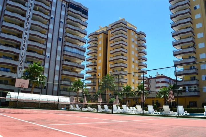 شقة واسعة ثلاثة غرف و صالة في محمودلار