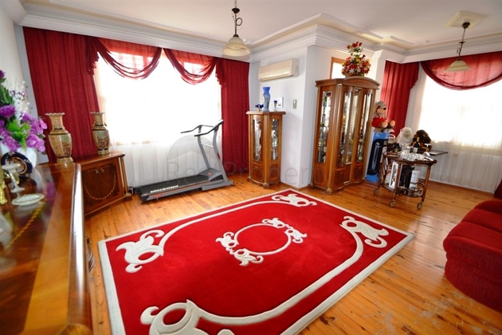 شقة واسعة في محمودلار