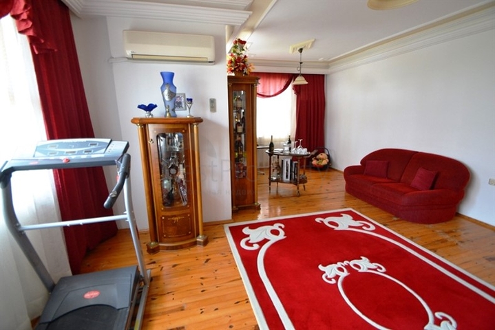 شقة واسعة في محمودلار