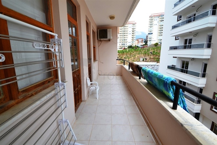 شقة واسعة في محمودلار