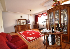 شقة واسعة في محمودلار