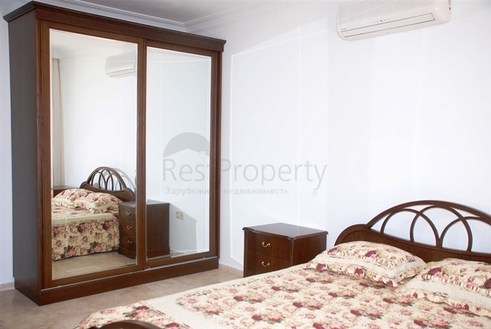 فيلا في كاش باطلالة على البحر