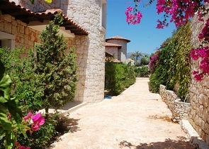 فيلا في كاش باطلالة على البحر