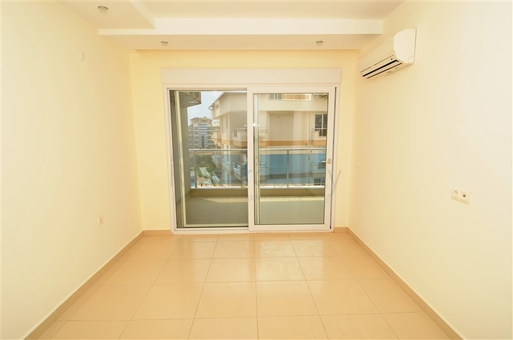 شقة غرفة نوم و صالة بسعر ممتاز