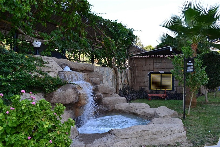 شقة غرفتين نوم و صالة في الانيا