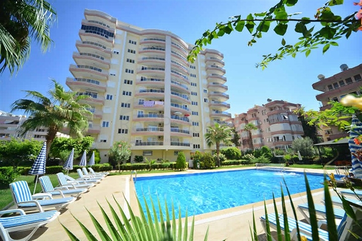 شقة واسعة قريبة من البحر في محمودلار