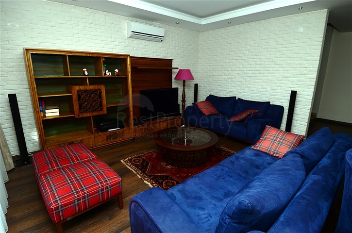 شقة دوبلكس في اوبا - الانيا