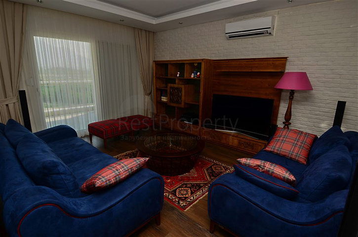 شقة دوبلكس في اوبا - الانيا