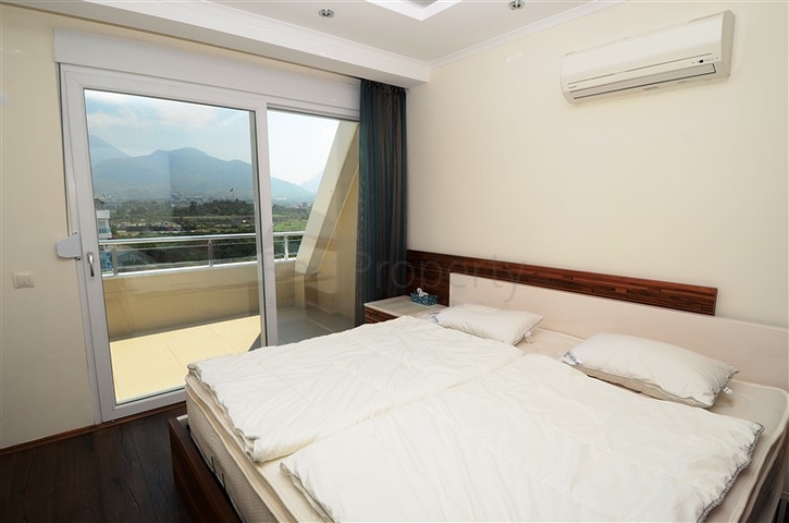 شقة دوبلكس في اوبا - الانيا