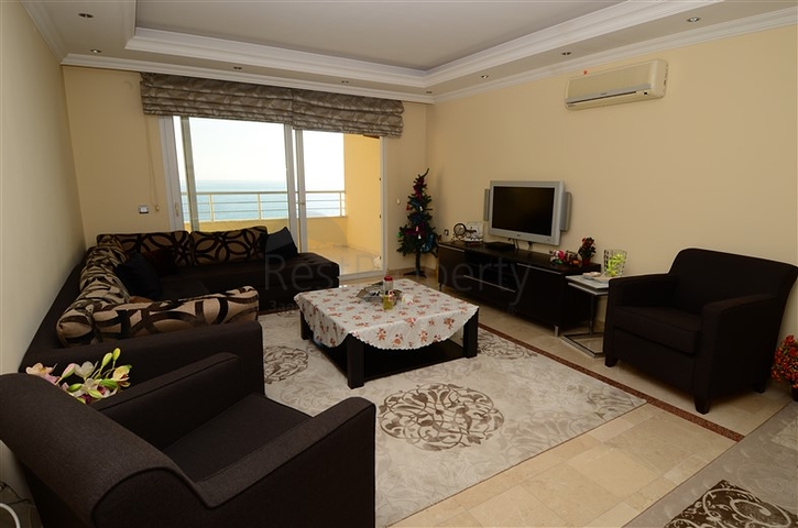 شقة 1+2 باطلالة على البحر في توسمور - الانيا