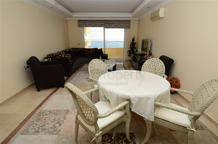 شقة 1+2 باطلالة على البحر في توسمور - الانيا