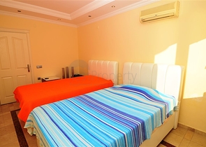 شقة 1+2 باطلالة على البحر في توسمور - الانيا