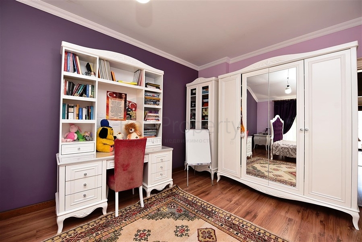 شقة دوبلكس واسعة في اوبا - الانيا