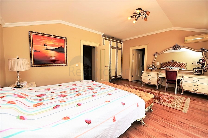 شقة دوبلكس واسعة في اوبا - الانيا