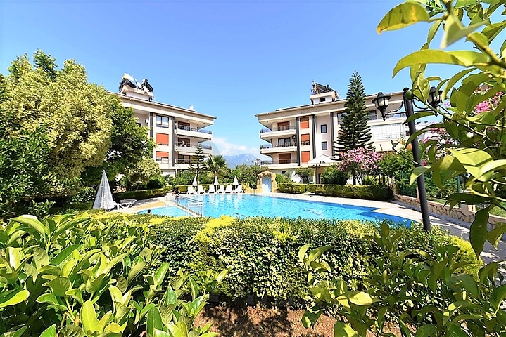 شقة دوبلكس واسعة في اوبا - الانيا