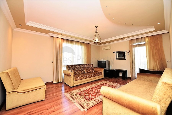 شقة دوبلكس واسعة في اوبا - الانيا