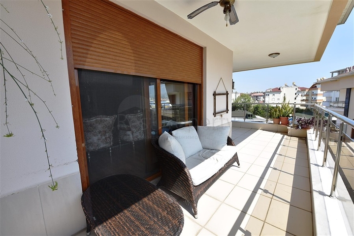 شقة دوبلكس واسعة في اوبا - الانيا