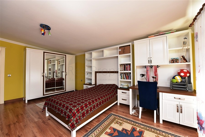 شقة دوبلكس واسعة في اوبا - الانيا