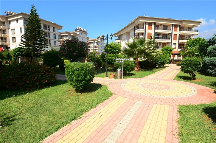 شقة دوبلكس واسعة في اوبا - الانيا