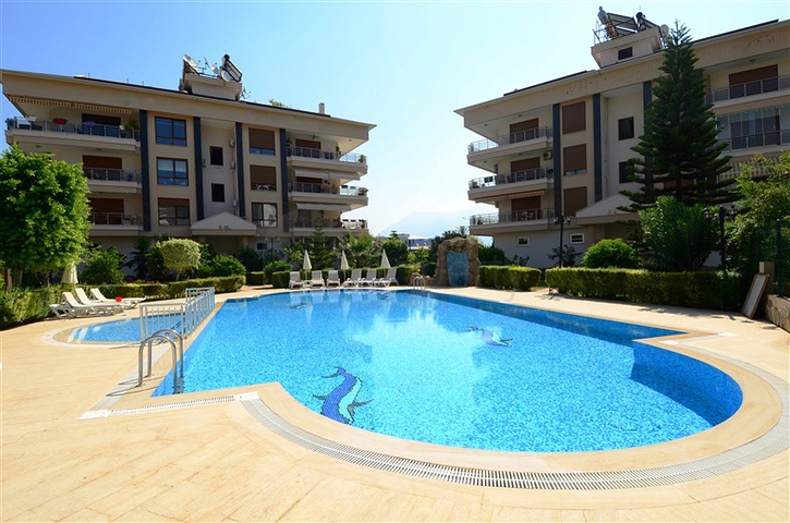 شقة دوبلكس واسعة في اوبا - الانيا