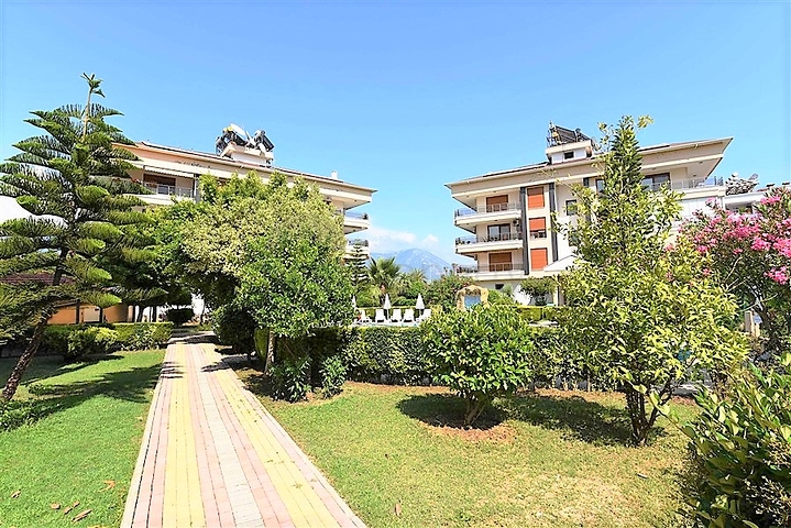 شقة دوبلكس واسعة في اوبا - الانيا