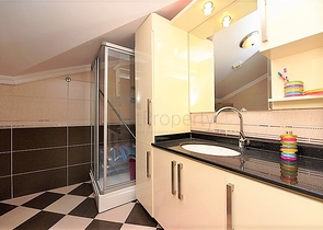 شقة دوبلكس واسعة في اوبا - الانيا