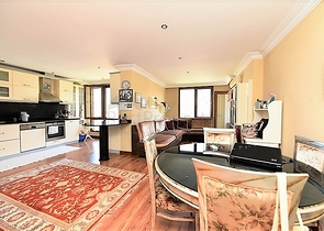 شقة دوبلكس واسعة في اوبا - الانيا