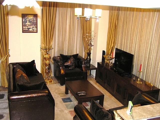 فيلا ثلاث طوابق مفروشة في فتحية