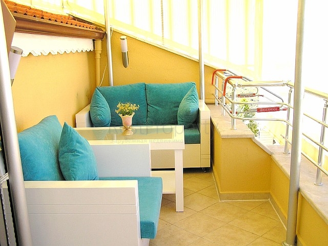 فيلا ثلاث طوابق مفروشة في فتحية