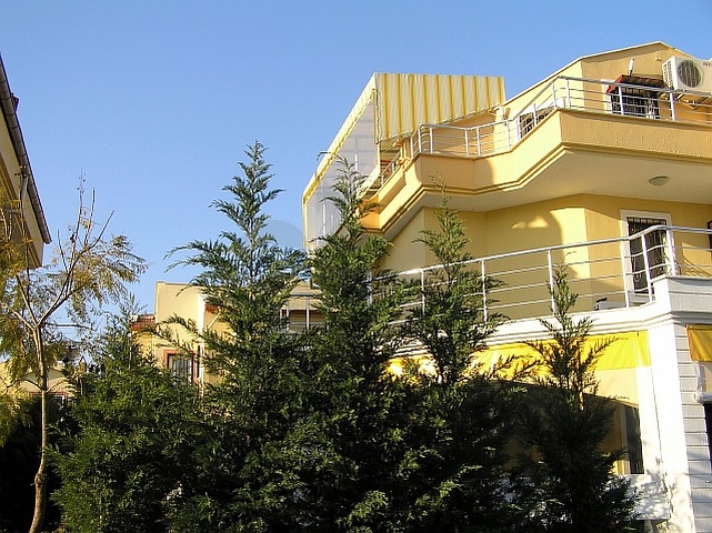 فيلا ثلاث طوابق مفروشة في فتحية