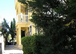 فيلا ثلاث طوابق مفروشة في فتحية