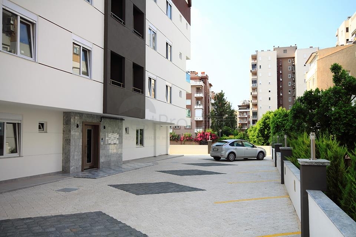 شقق بأحجام واسعة في وسط مدينة انطاليا