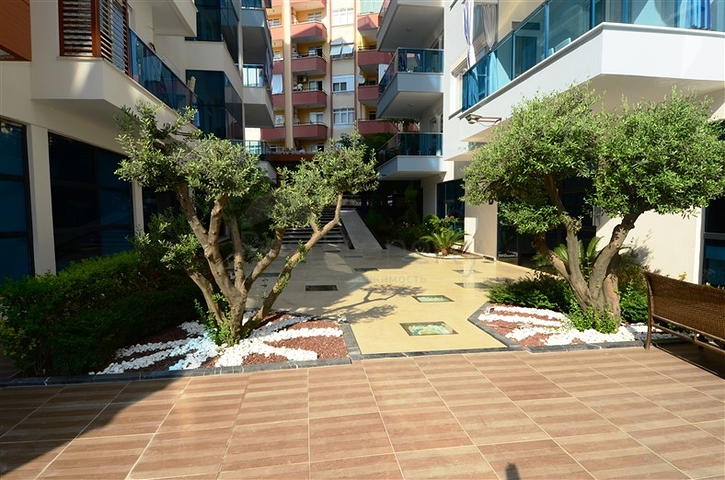 شقة في مجمع مميز في الانيا