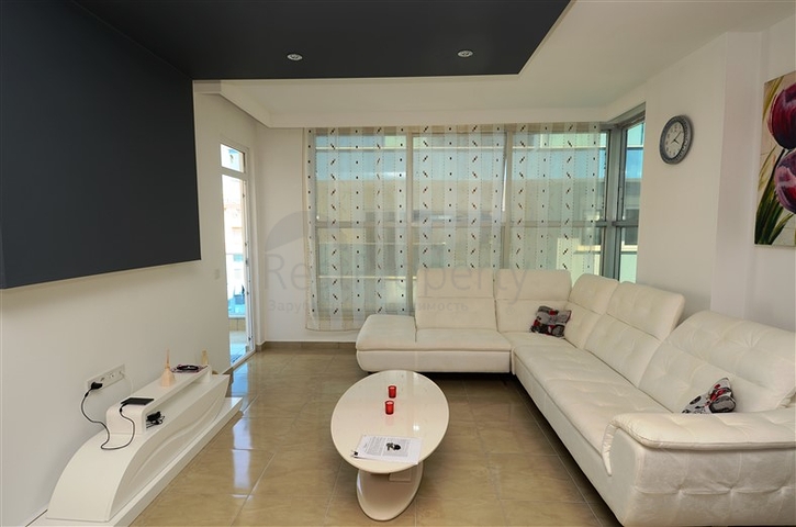 شقة في مجمع مميز في الانيا