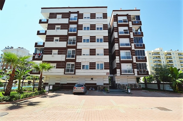 شقة ثلاث غرف و صالة في مركز انطاليا