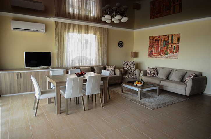 شقة تطل على النهر في الانيا