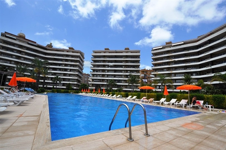 شقة تطل على النهر في الانيا