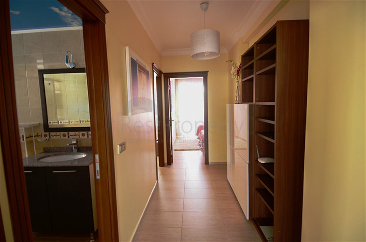 شقة تطل على النهر في الانيا