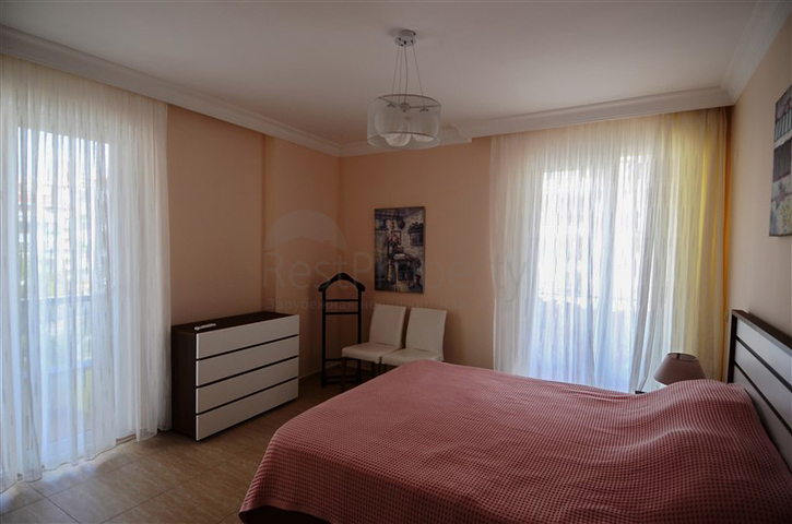 شقة تطل على النهر في الانيا