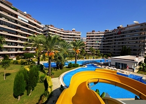 شقة تطل على النهر في الانيا