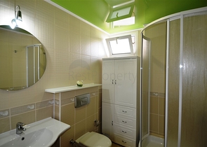 شقة تطل على النهر في الانيا