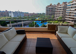 شقة تطل على النهر في الانيا