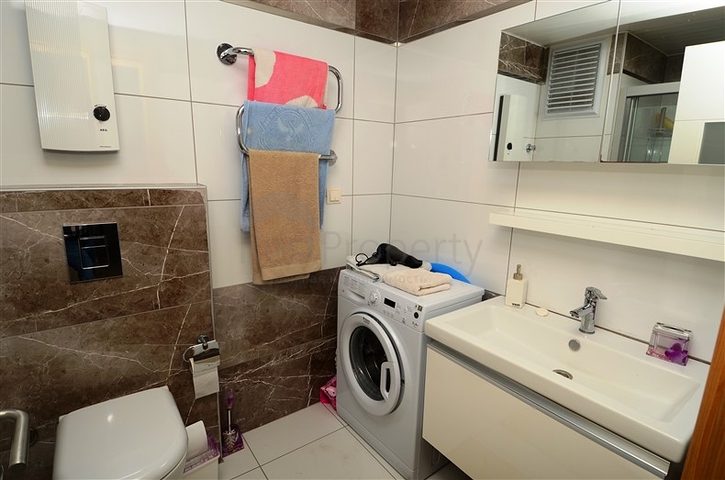 شقة مفروشة في مجمع مميز في الانيا