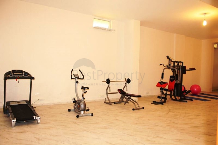 شقق في مجمع جديد في الانيا على مقربة من البحر